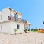 Villa Albaimar With Swimming Pool And Garden