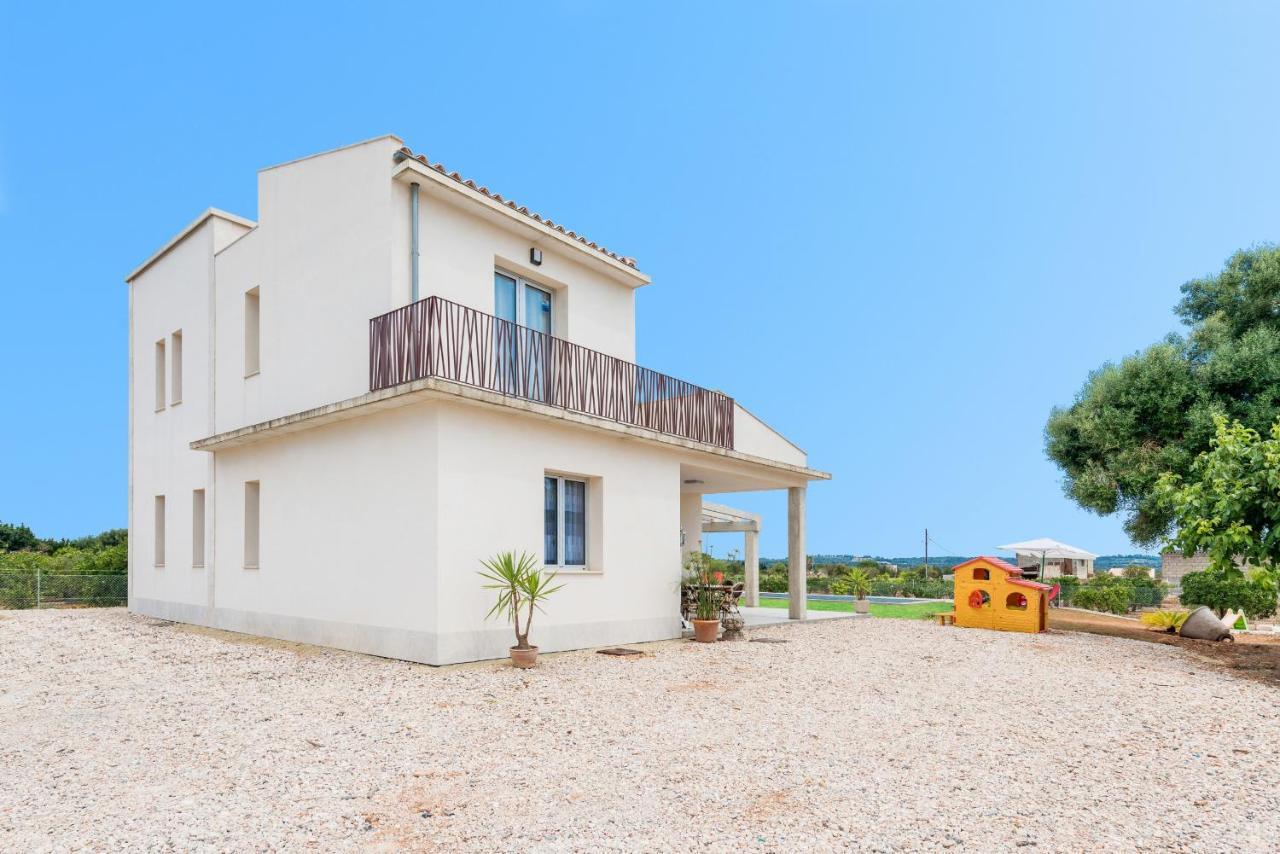 Albaimar With Swimming Pool And Garden *